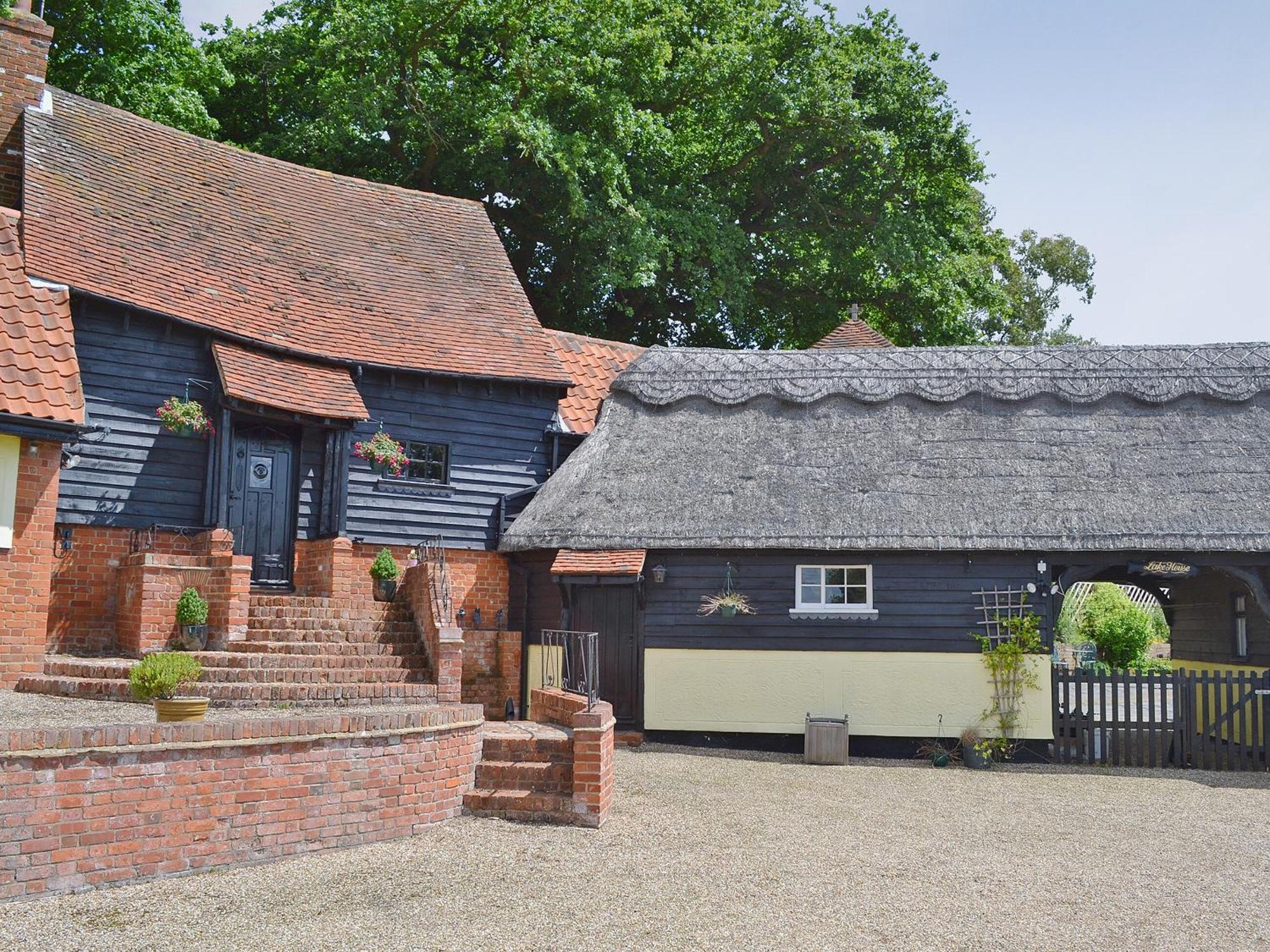 Lake House Cottage Finchingfield Exterior foto